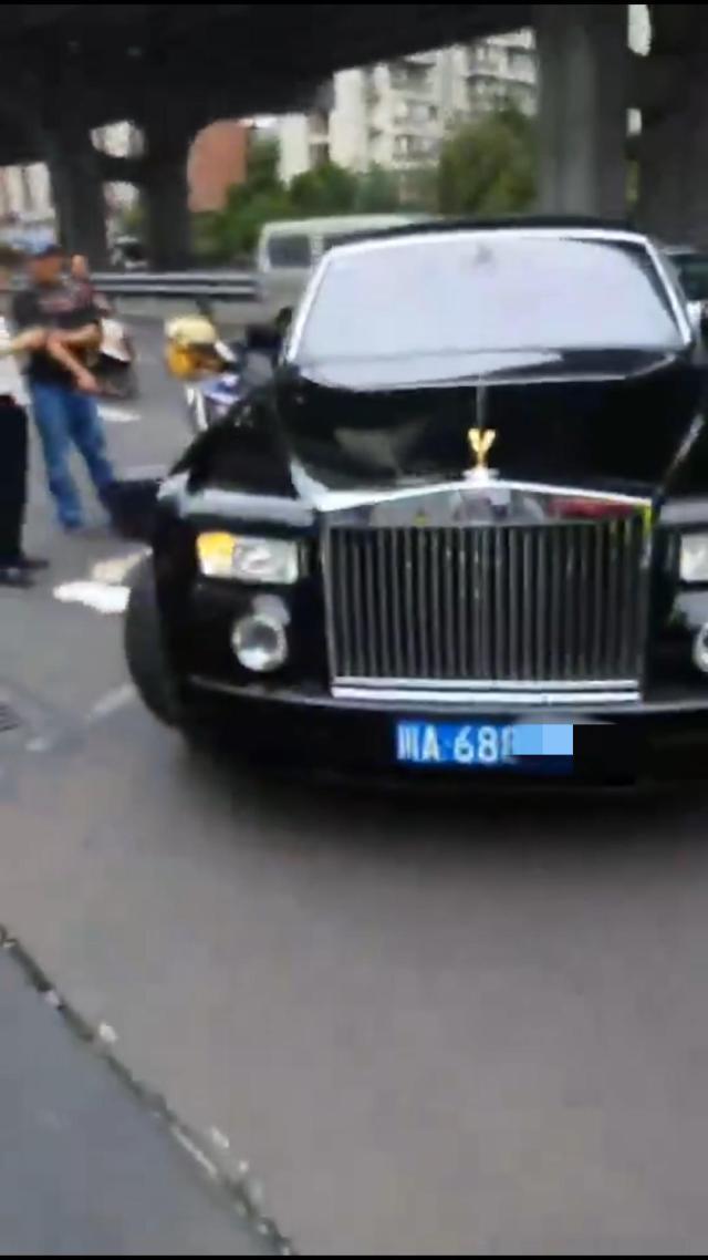 1568851693827699.jpg 10dfa9ec8a13632756f05b22475bd5e909fac7d8.jpg