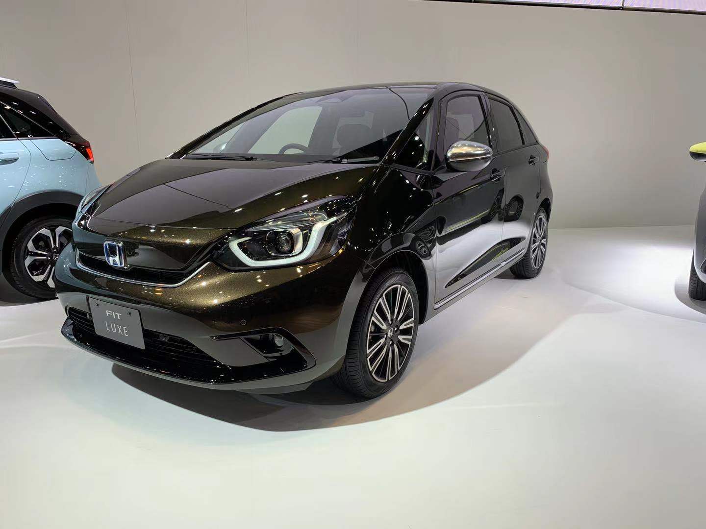 autohomecar__ChcCQ12vmWqAG1L7AAGz3hntLY458.jpg