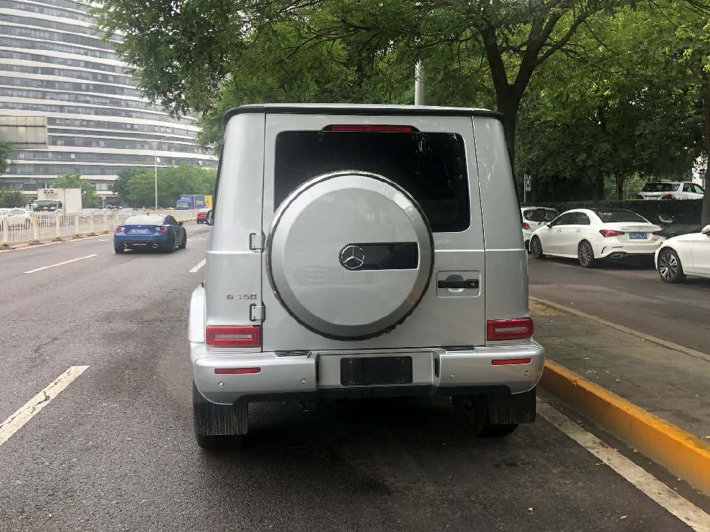 1595851080824576.jpg 6853040fgy1gh5p4h56l3j20uu0n4e81.jpg