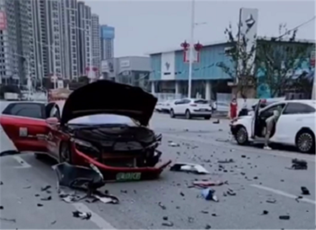 1614315064285346.png autohomecar__ChsEel9q4iiADWvAAAkYfxissW4133副本.png