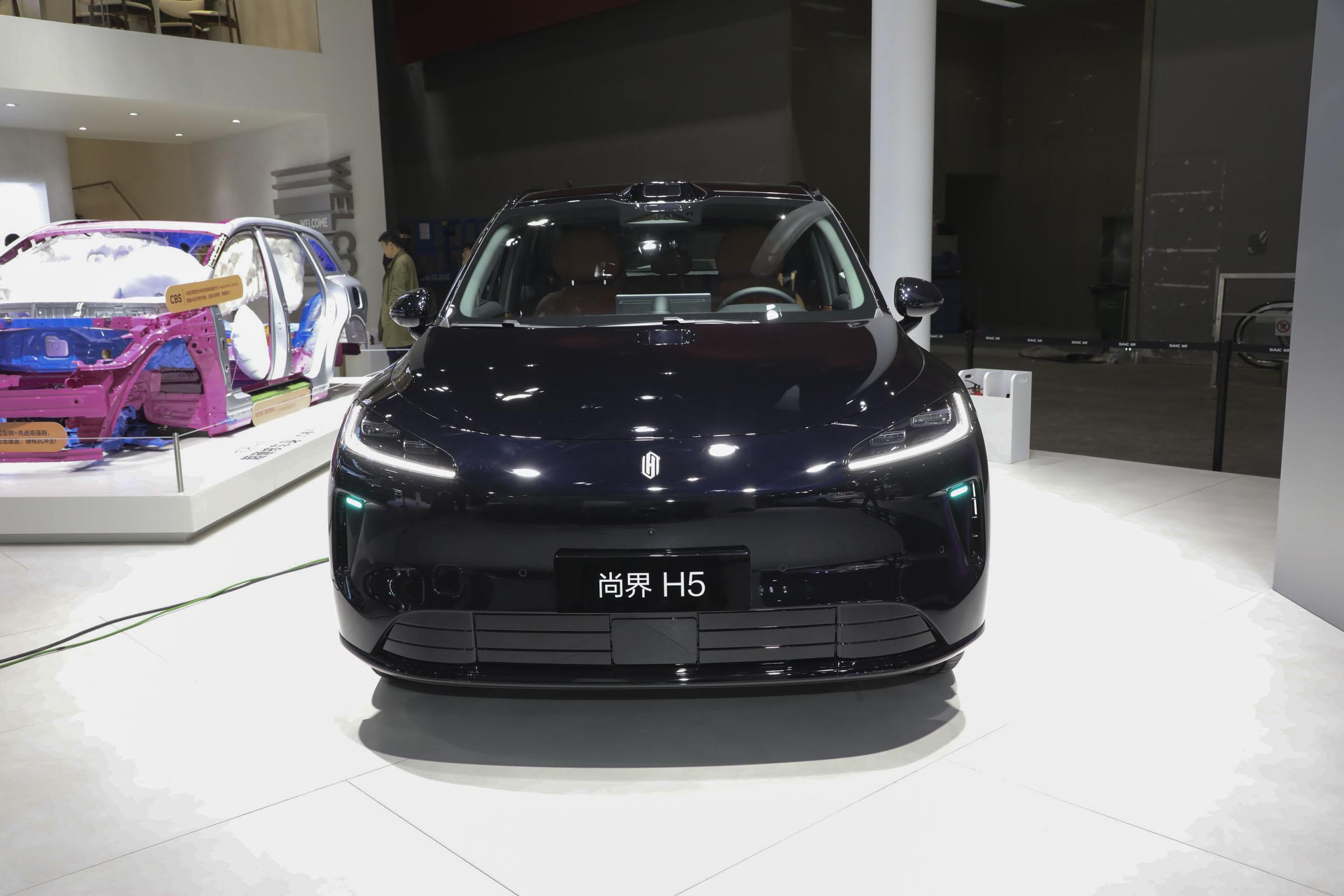 8f2b961b85404b16927d4e3ed9ae4f18~2508x0.jpg