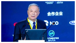 李万里：纯电动车取代不了燃油车，目前新能源汽车问题太多！
