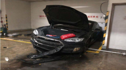 香港一台特斯拉Model S起火自燃，上海特斯拉自燃事件原因仍未公布