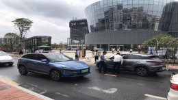 小鹏退车风波后续：老车主旧车六折回购补差价继续购买小鹏新车