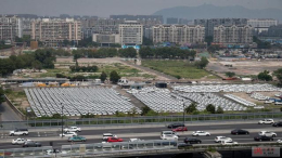 网曝：杭州主城区惊现新能源汽车坟场，停放近千辆