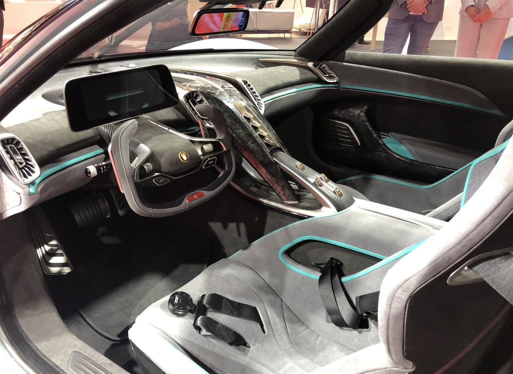 1587791943783164.jpg 1024x0_1_q95_autohomecar__ChcCR114XtqAOyMCAAkWtZJ4uFk016.jpg
