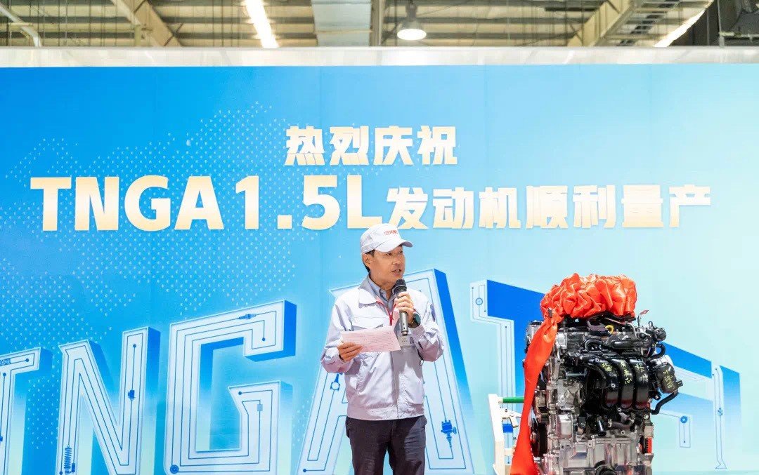67d50555gy1glpv8a9f3xj20u00itq88.jpg
