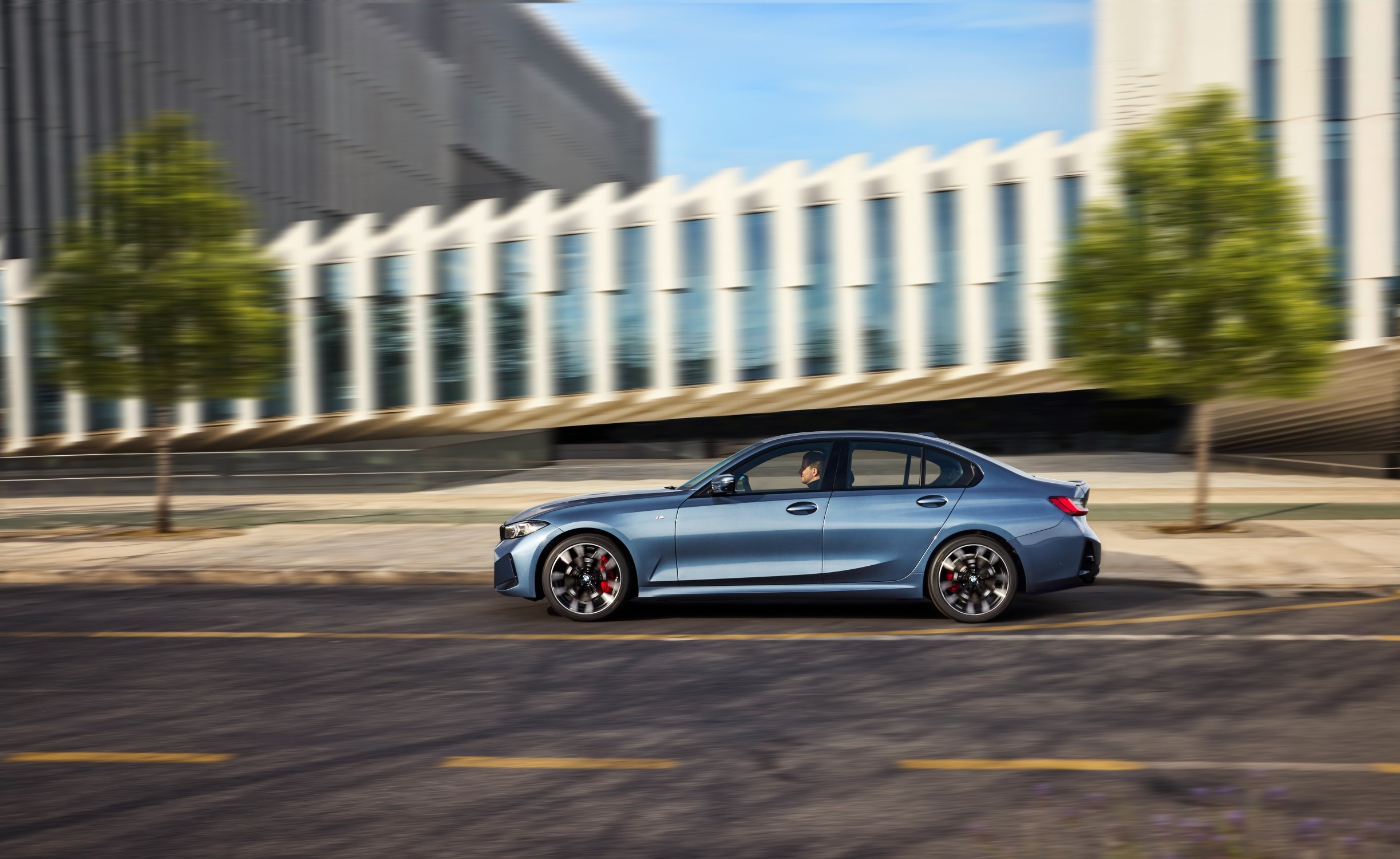 P90549619_lowRes_the-new-bmw-330i-sed P90549619_lowRes_the-new-bmw-330i-sed